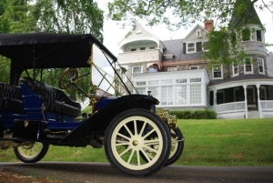 Daryl and Kathy Kemerer's 1912 Flanders 20 Suburban