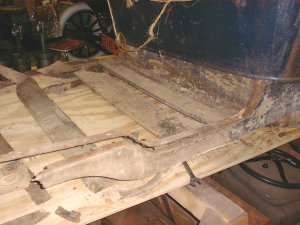 Rear Deck, Driver side
